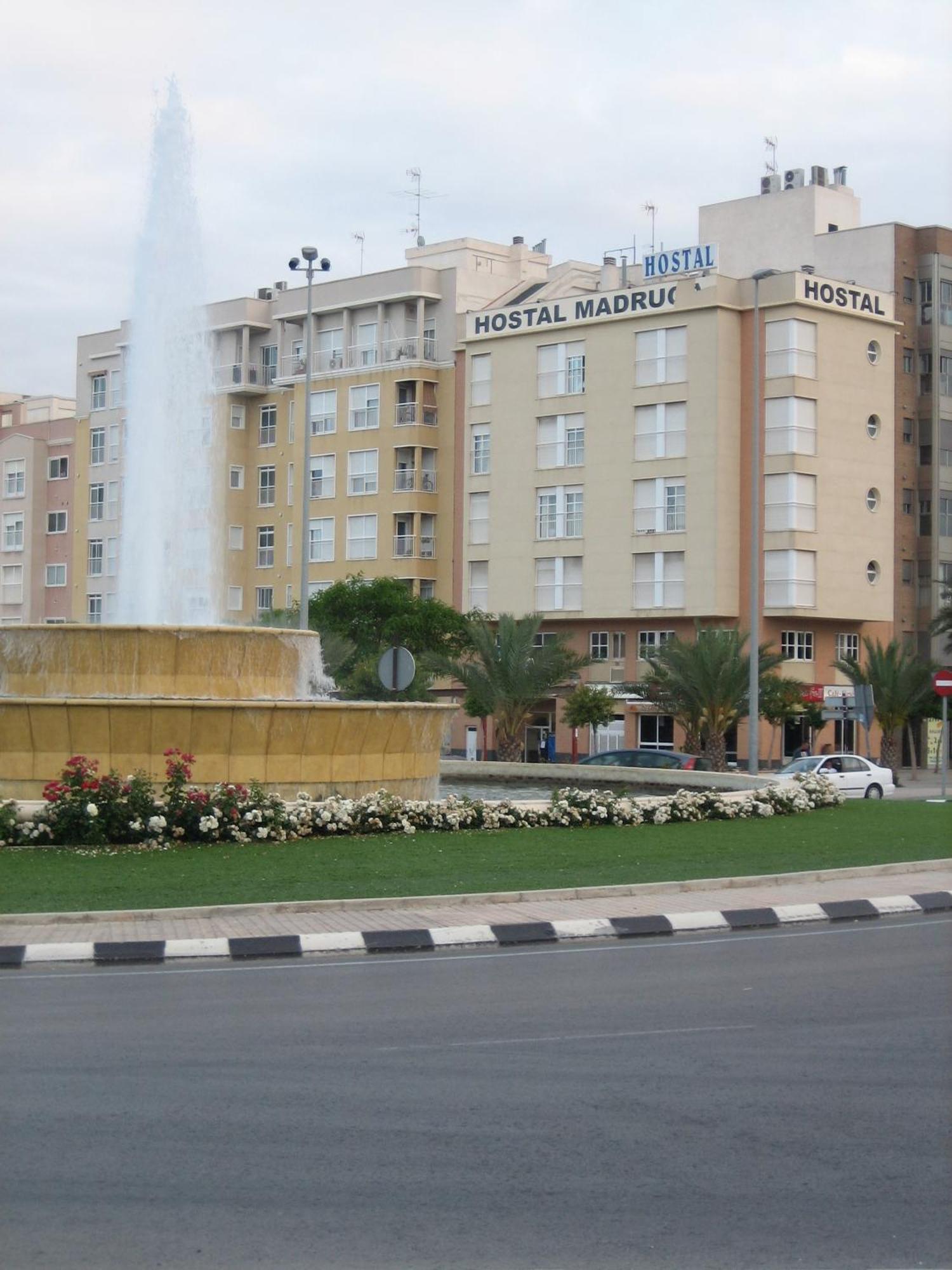 Hostal Madruga Ельче Екстер'єр фото